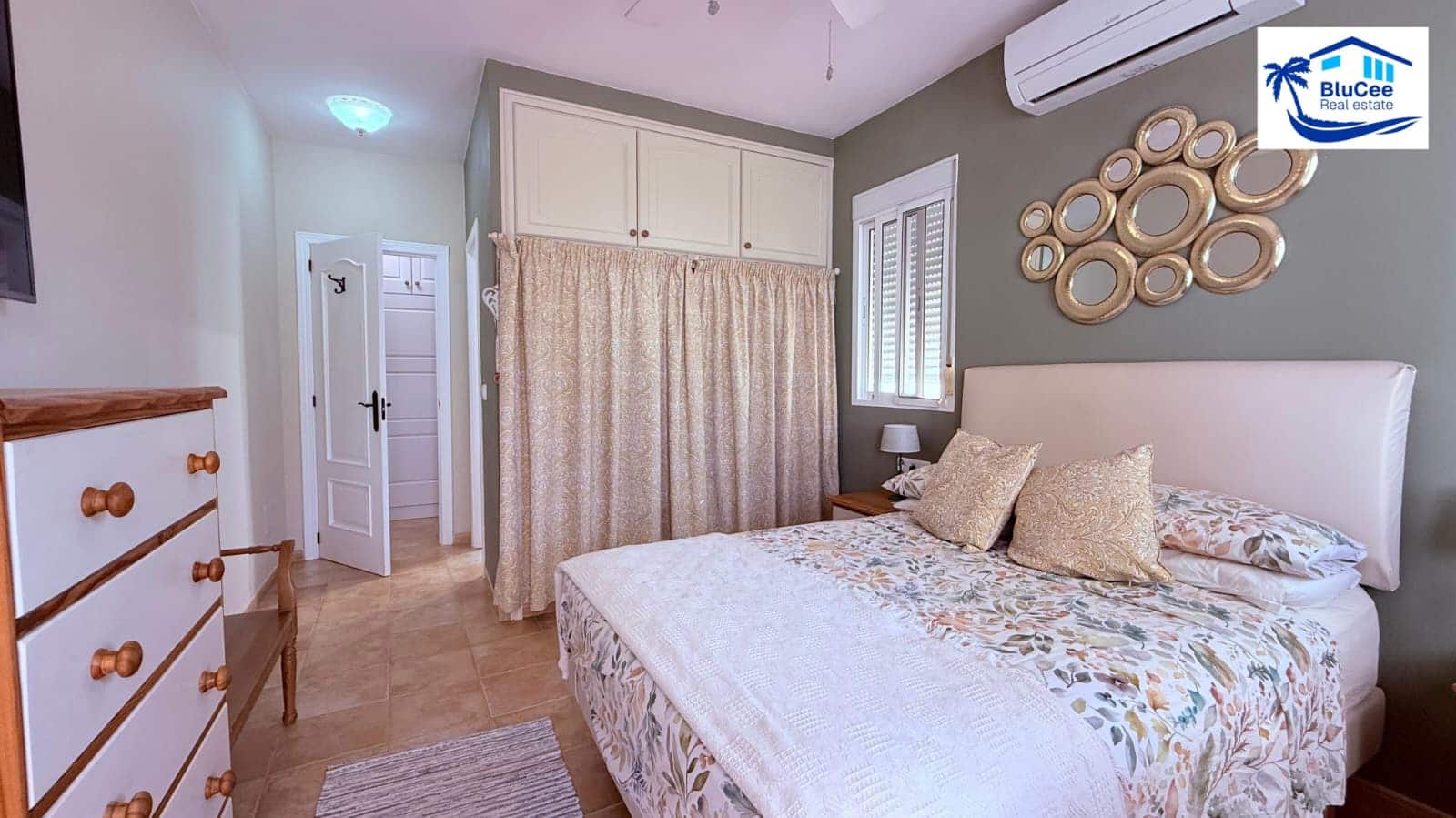 3 bedroom Villa for sale in Alcaucin with pool garage - € 399,000 (Ref: 10186226)