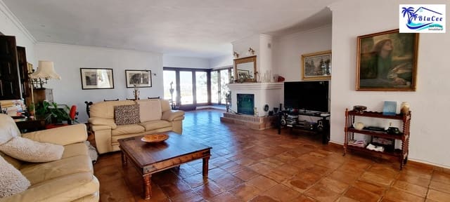 7 sypialnia Willa na sprzedaż w Torrox z basenem - 880 000 € (Ref: 7777699)