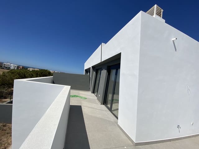 3 makuuhuone Paritalo myytävänä paikassa Torre del Mar, Vélez-Málaga mukana uima-altaan 
autotalli - 579 900 € (Ref: 7833196)