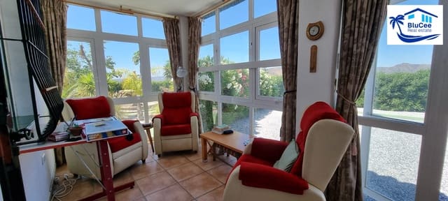 5 sovrum Villa till salu i Canillas de Aceituno med garage - 345 000 € (Ref: 8343649)