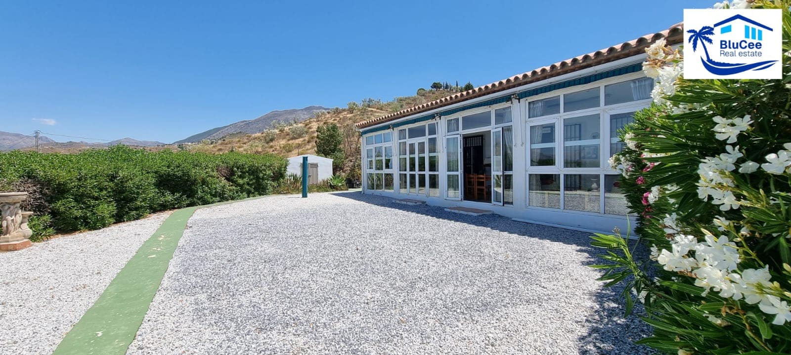 5 sypialnia Willa na sprzedaż w Canillas de Aceituno z garażem - 345 000 € (Ref: 8343649)