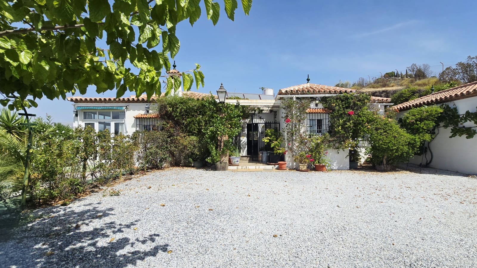 5 sypialnia Willa na sprzedaż w Canillas de Aceituno z garażem - 345 000 € (Ref: 8343649)