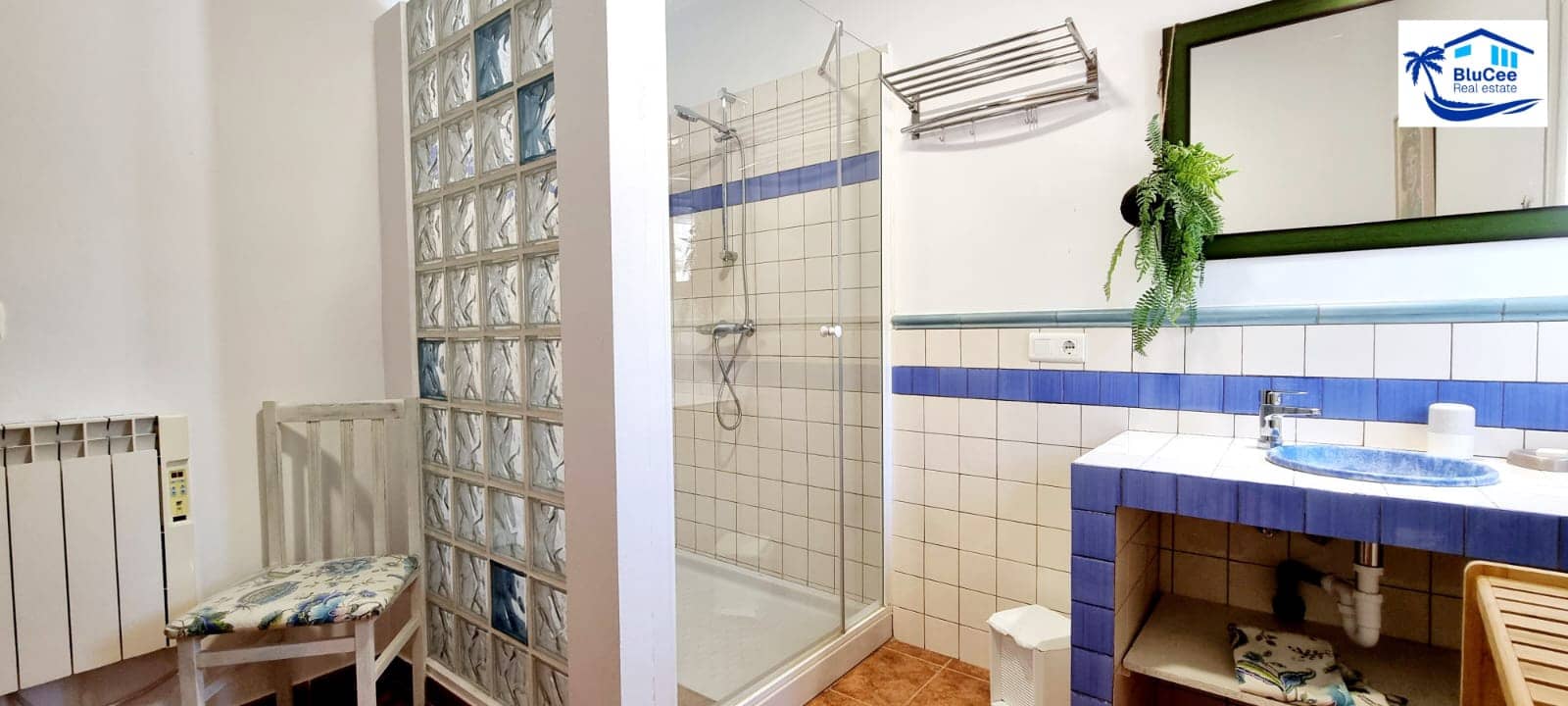 2 soveværelse Villa til salg i Alfarnatejo med swimmingpool garage - € 275.000 (Ref: 8481447)