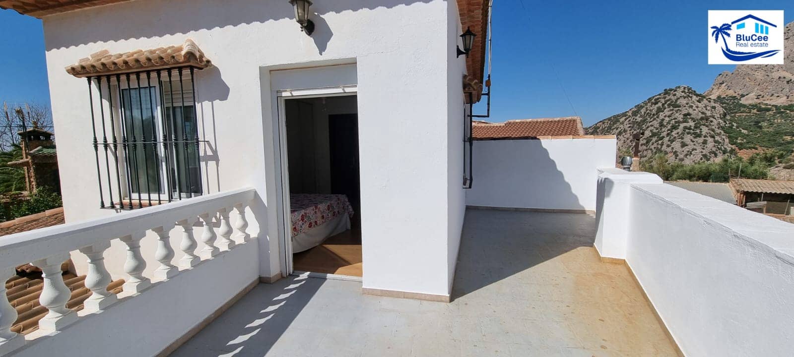 2 soveværelse Villa til salg i Alfarnatejo med swimmingpool garage - € 275.000 (Ref: 8481447)