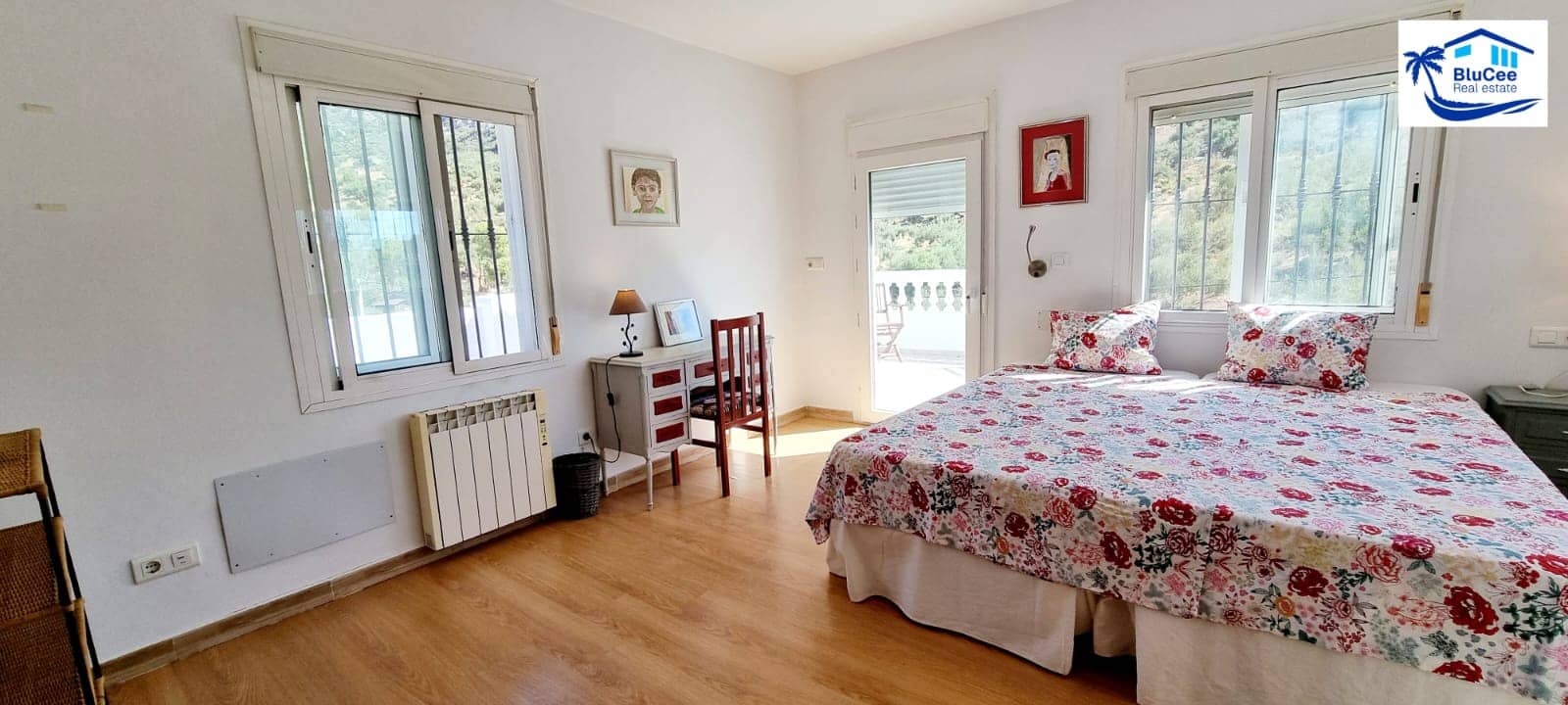 2 soveværelse Villa til salg i Alfarnatejo med swimmingpool garage - € 275.000 (Ref: 8481447)