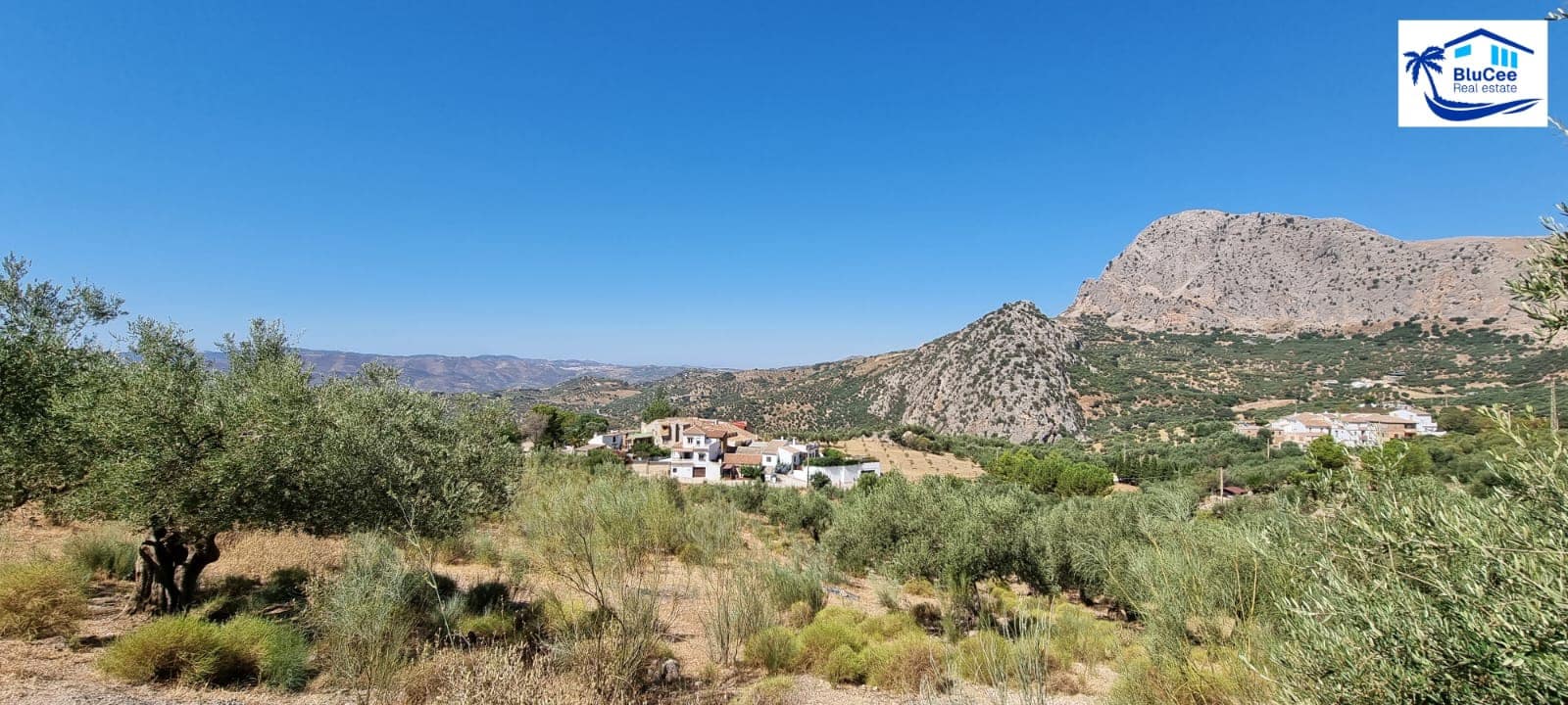 2 soveværelse Villa til salg i Alfarnatejo med swimmingpool garage - € 275.000 (Ref: 8481447)