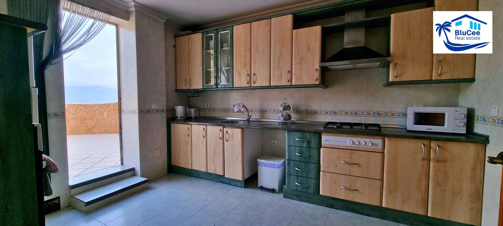 5 chambre Villa/Maison à vendre à Almayate avec piscine - 360 000 € (Ref: 8633544)