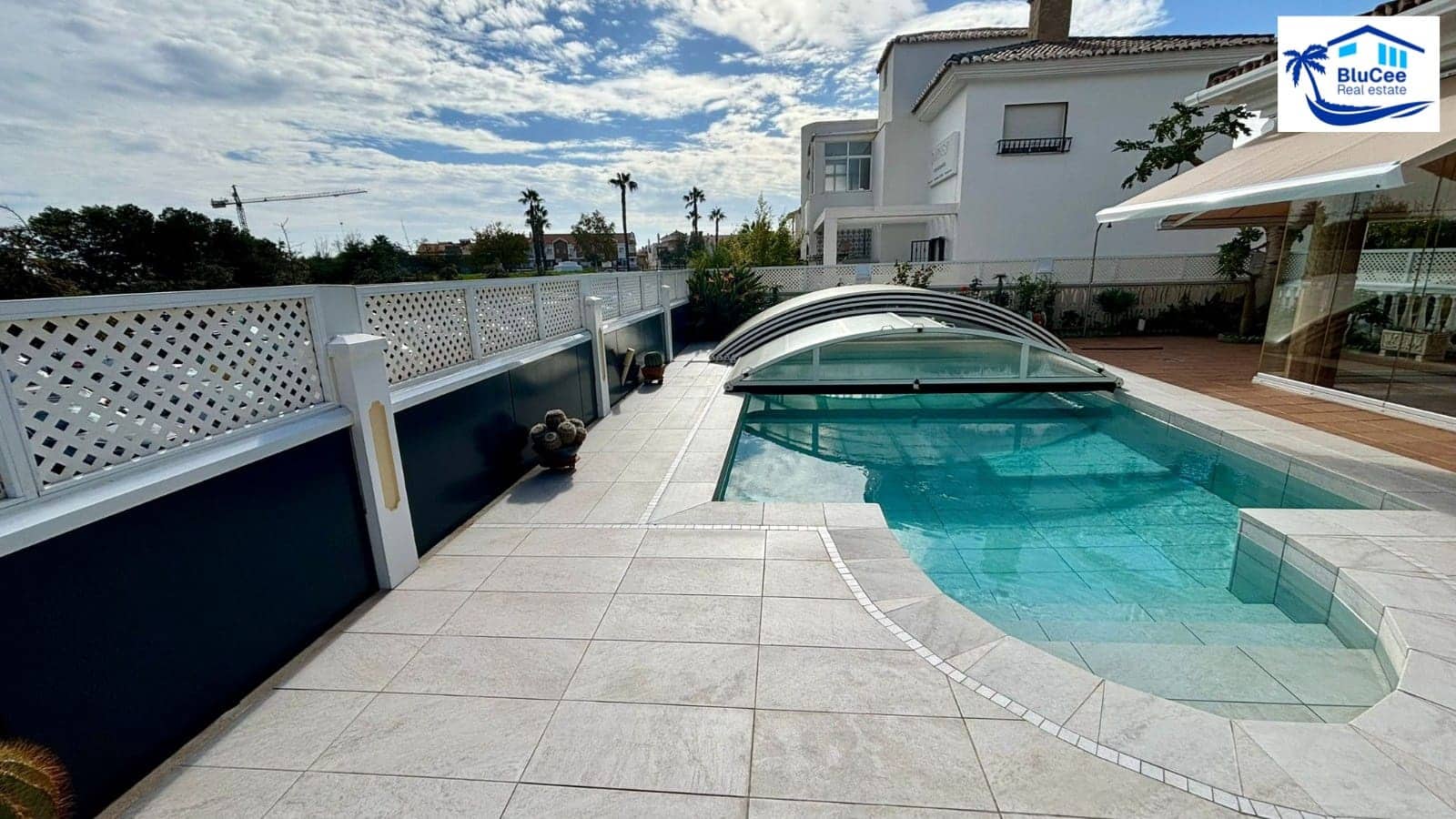 5 soveværelse Villa til salg i Torre del Mar med swimmingpool garage - € 875.000 (Ref: 8671247)