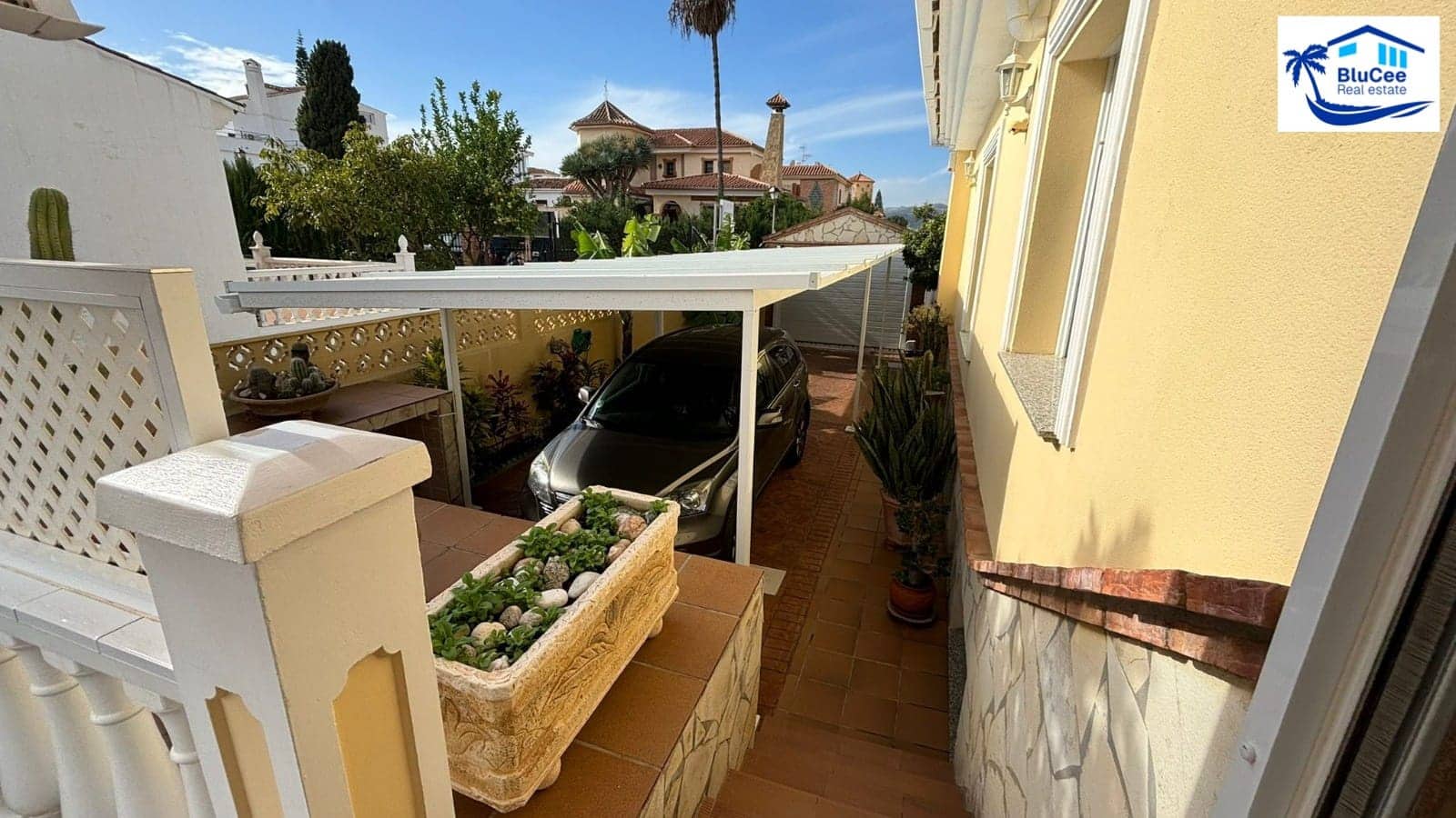 5 soveværelse Villa til salg i Torre del Mar med swimmingpool garage - € 875.000 (Ref: 8671247)