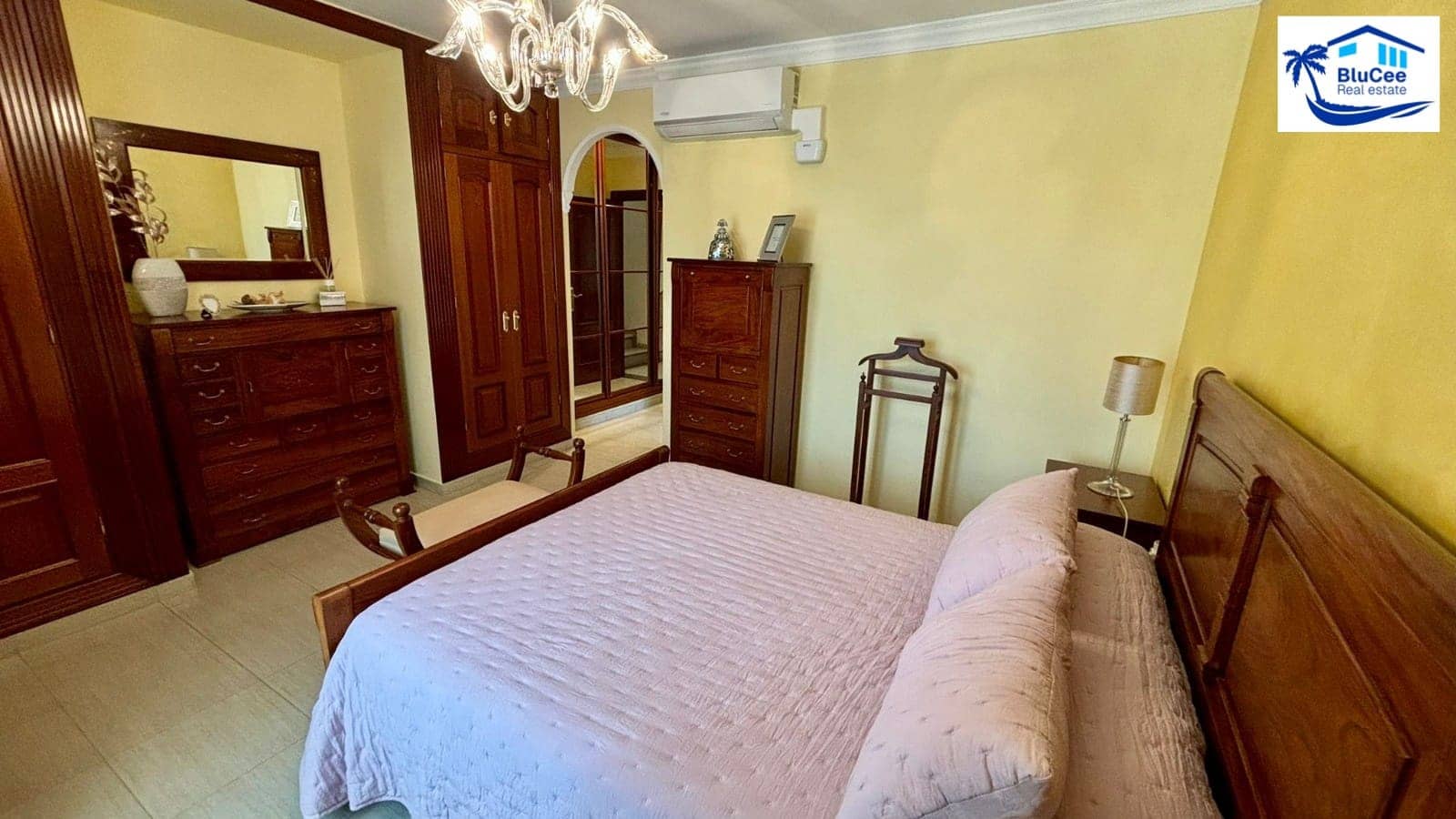 5 soveværelse Villa til salg i Torre del Mar med swimmingpool garage - € 875.000 (Ref: 8671247)