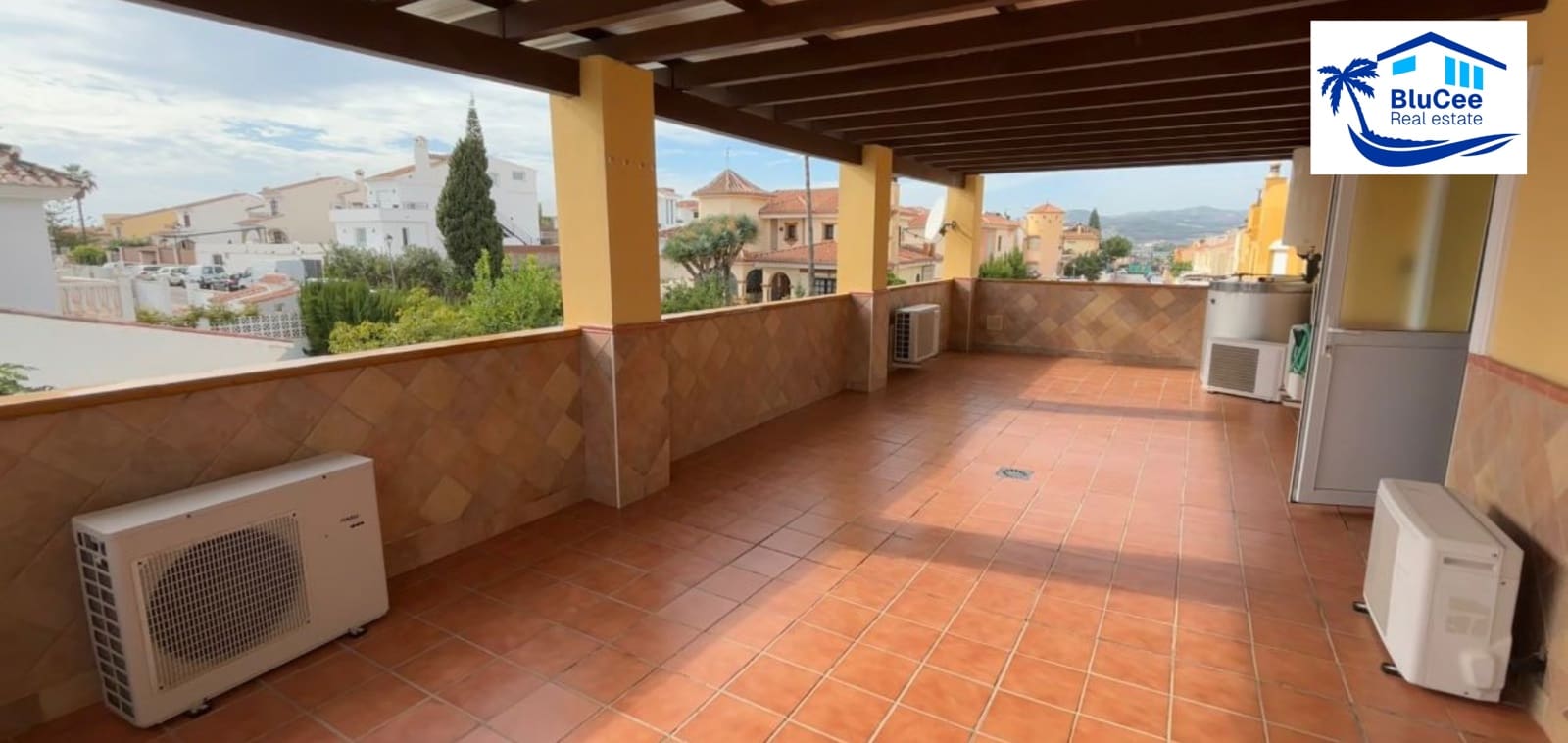 5 soveværelse Villa til salg i Torre del Mar med swimmingpool garage - € 875.000 (Ref: 8671247)