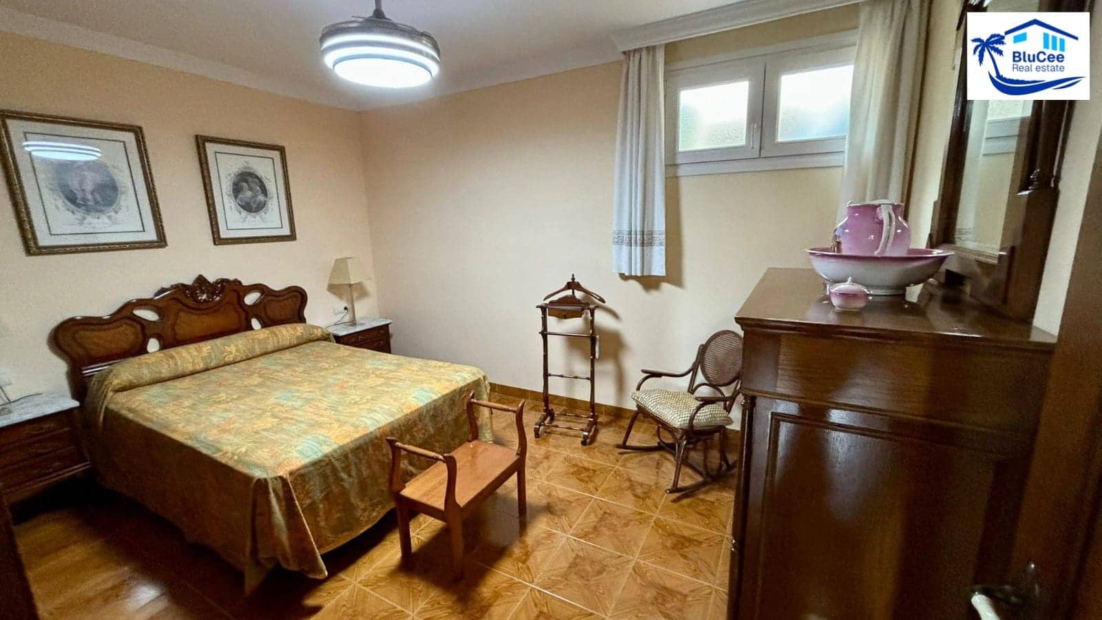 5 soveværelse Villa til salg i Torre del Mar med swimmingpool garage - € 875.000 (Ref: 8671247)