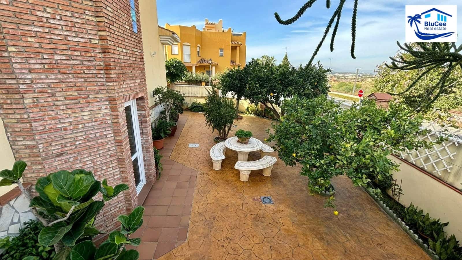 5 soveværelse Villa til salg i Torre del Mar med swimmingpool garage - € 875.000 (Ref: 8671247)