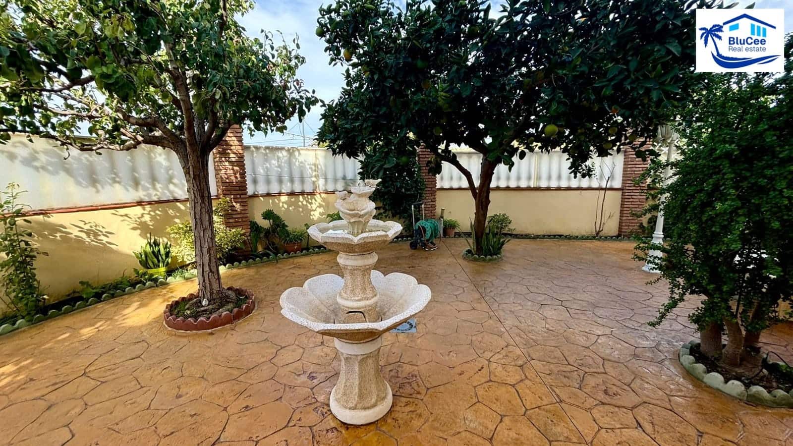 5 soveværelse Villa til salg i Torre del Mar med swimmingpool garage - € 875.000 (Ref: 8671247)