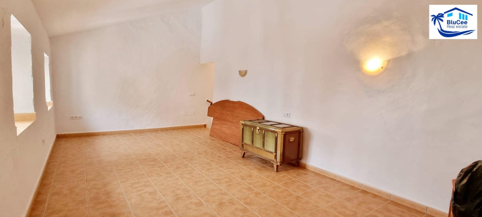 4 slaapkamer Huis te koop in Periana met garage - € 105.000 (Ref: 8710450)