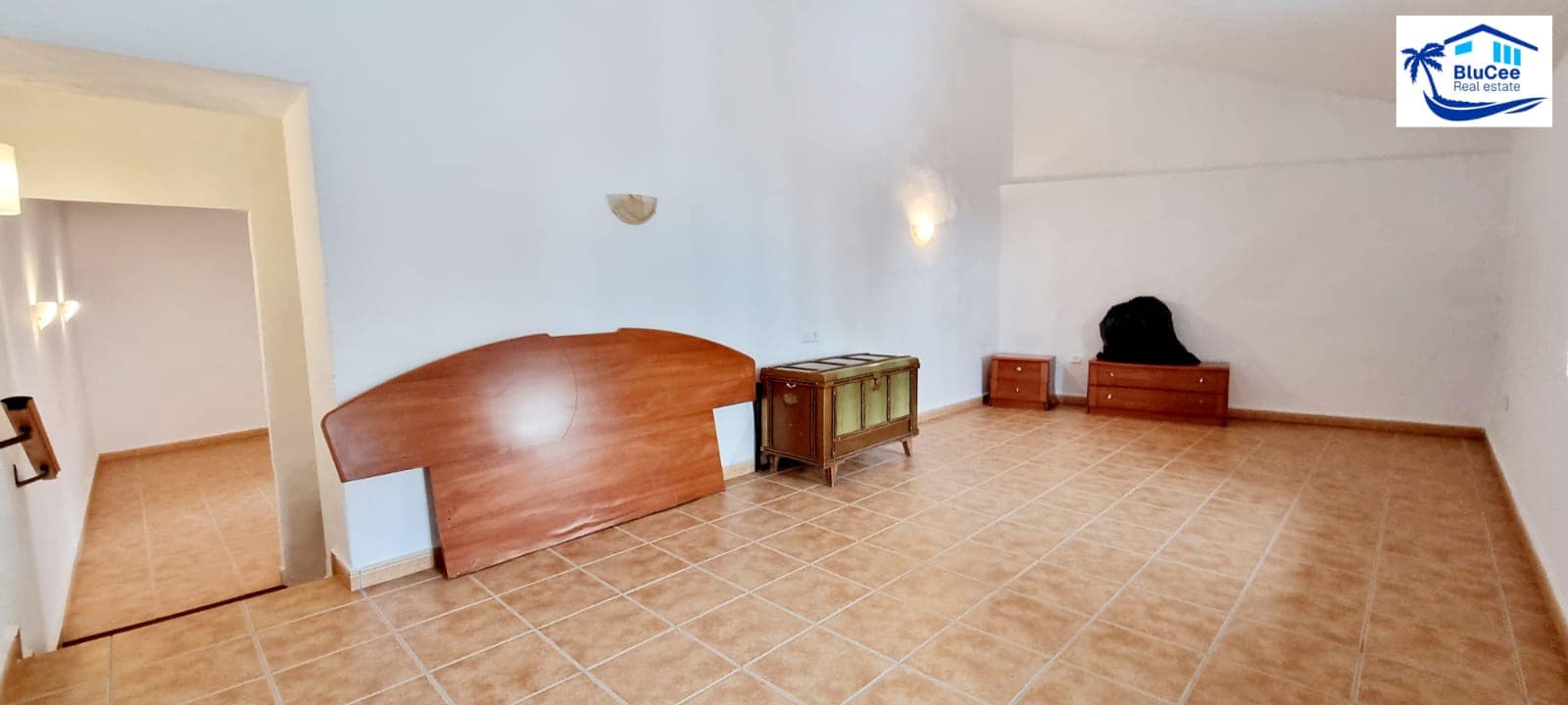 4 slaapkamer Huis te koop in Periana met garage - € 105.000 (Ref: 8710450)