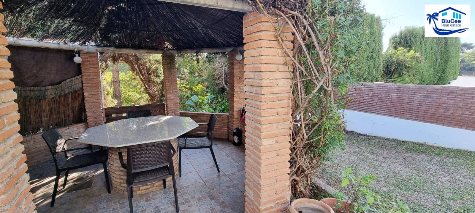 10 bedroom Guesthouse/B & B for sale in Nerja with pool garage - € 795,000 (Ref: 8734710)