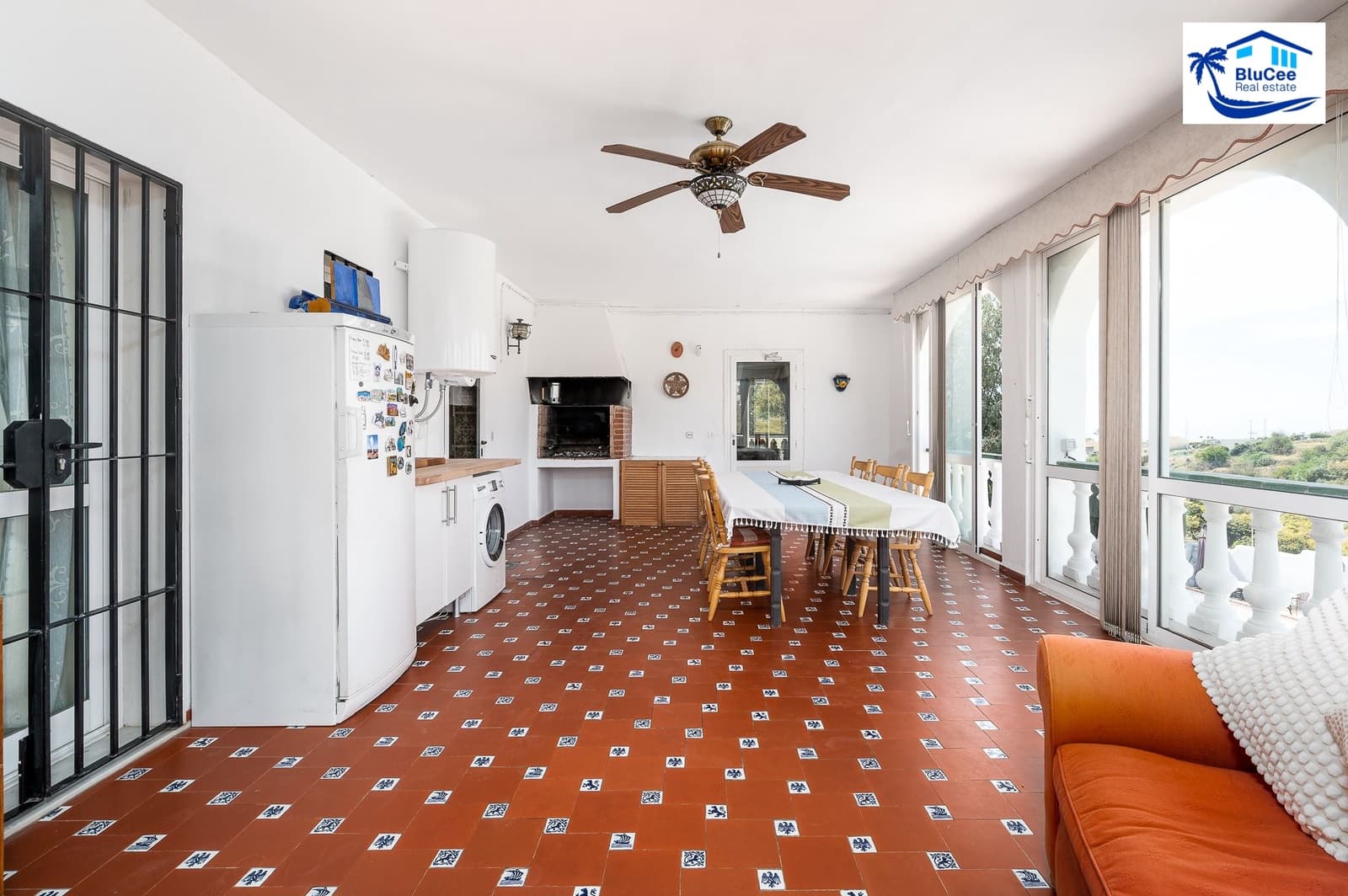 10 sypialnia Pensjonat na sprzedaż w Nerja z basenem garażem - 795 000 € (Ref: 8734710)