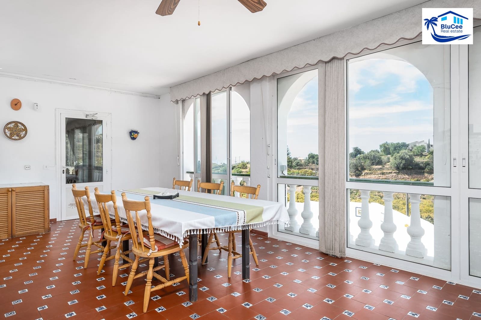 10 sypialnia Pensjonat na sprzedaż w Nerja z basenem garażem - 795 000 € (Ref: 8734710)