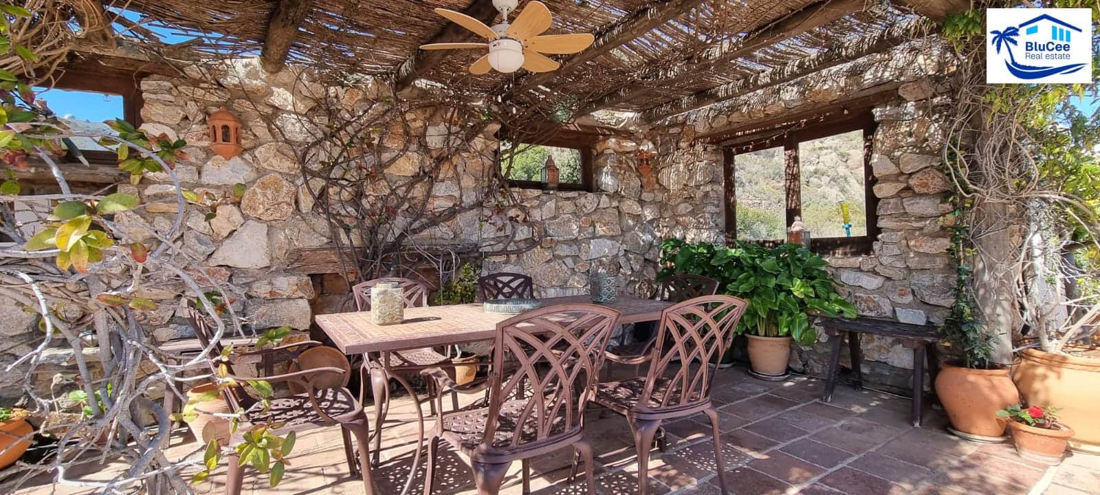 3 soveværelse Villa til salg i Gualchos med swimmingpool - € 535.000 (Ref: 8845787)