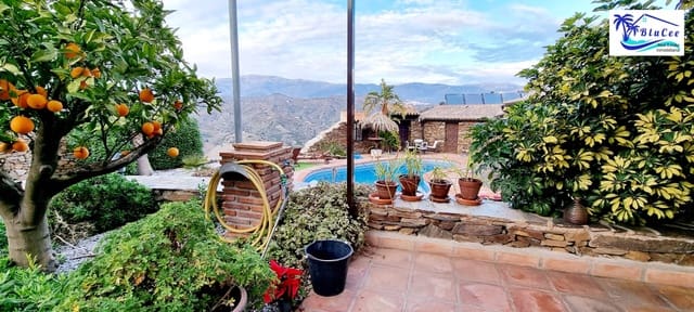 6 chambre Finca/Maison de Campagne à vendre à Sayalonga avec piscine garage - 890 000 € (Ref: 8878836)