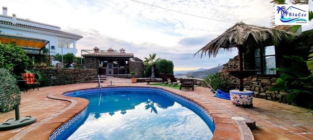 6 chambre Finca/Maison de Campagne à vendre à Sayalonga avec piscine garage - 890 000 € (Ref: 8878836)