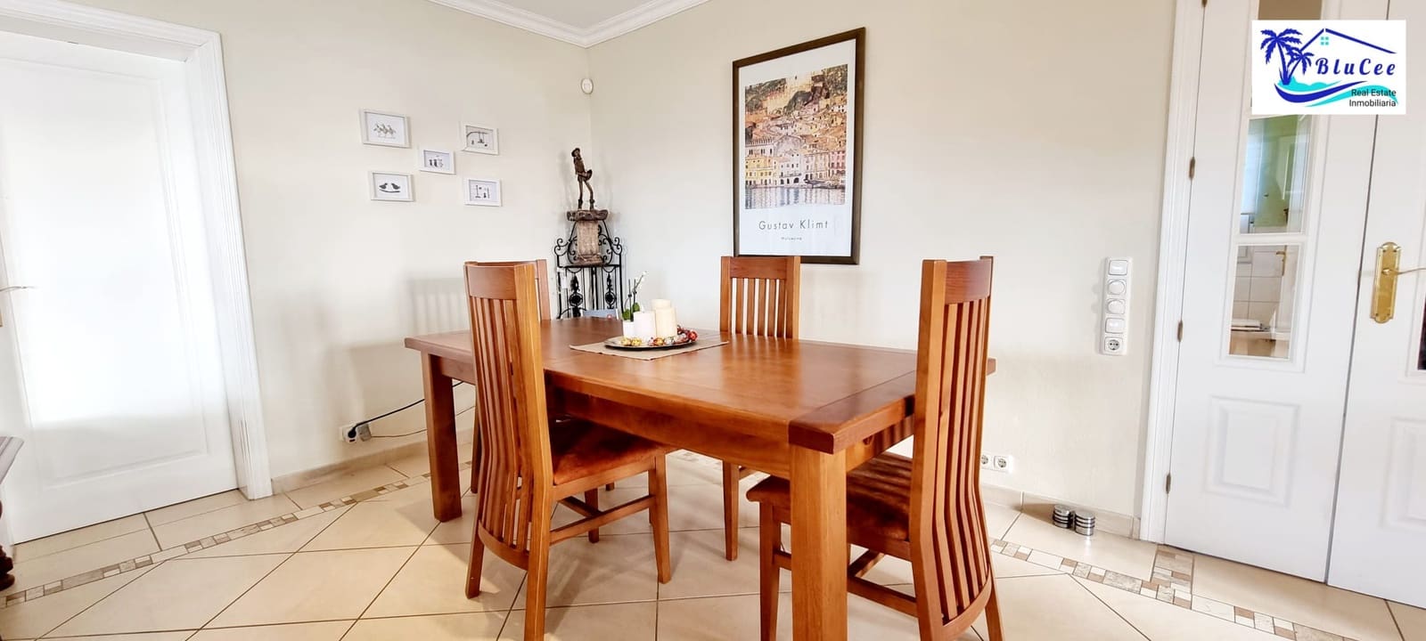 6 soveværelse Finca/Landehus til salg i Sayalonga med swimmingpool garage - € 890.000 (Ref: 8878836)