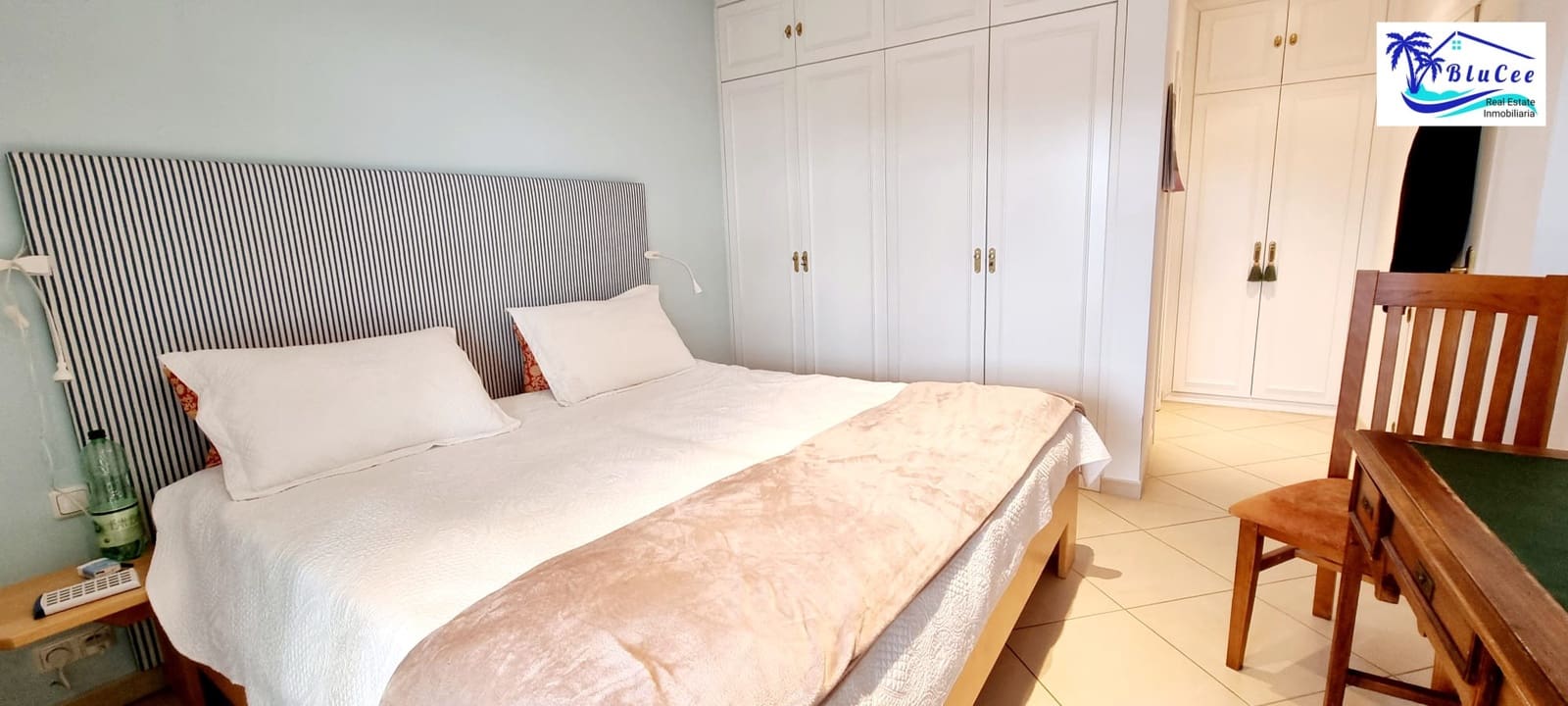 6 soveværelse Finca/Landehus til salg i Sayalonga med swimmingpool garage - € 890.000 (Ref: 8878836)