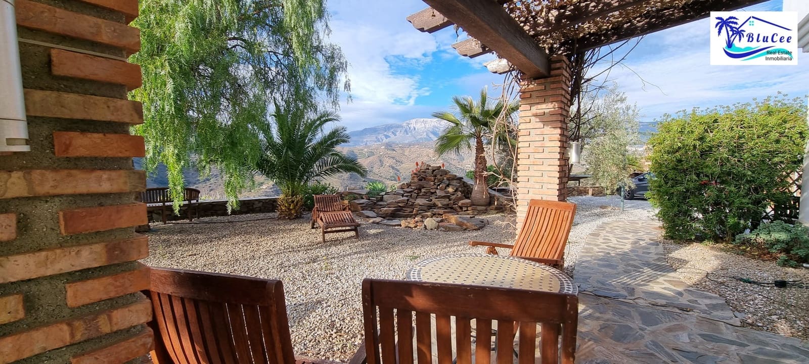 6 soveværelse Finca/Landehus til salg i Sayalonga med swimmingpool garage - € 890.000 (Ref: 8878836)