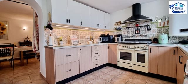 4 soverom Villa til salgs i Periana med svømmebasseng - € 285 000 (Ref: 8880549)