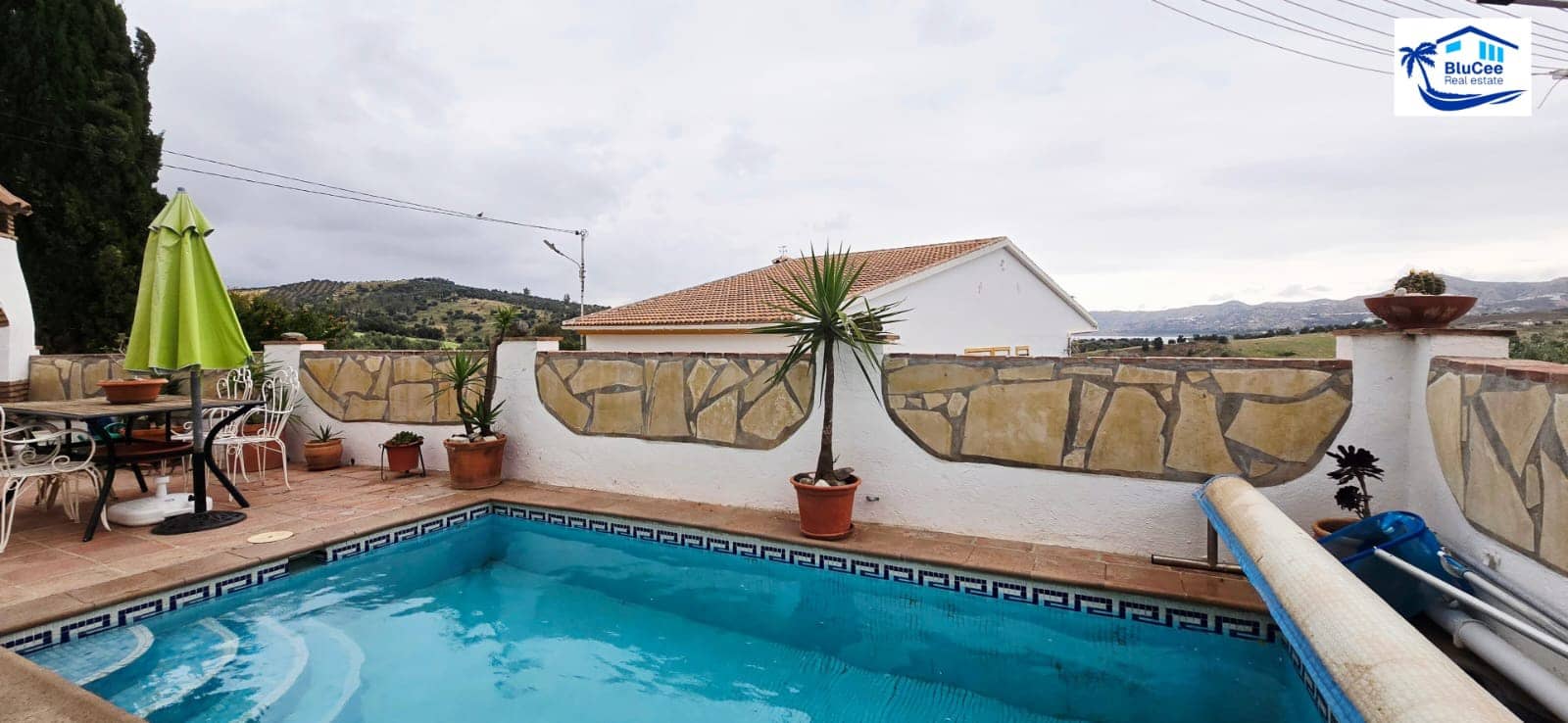 4 soveværelse Villa til salg i Periana med swimmingpool - € 285.000 (Ref: 8880549)