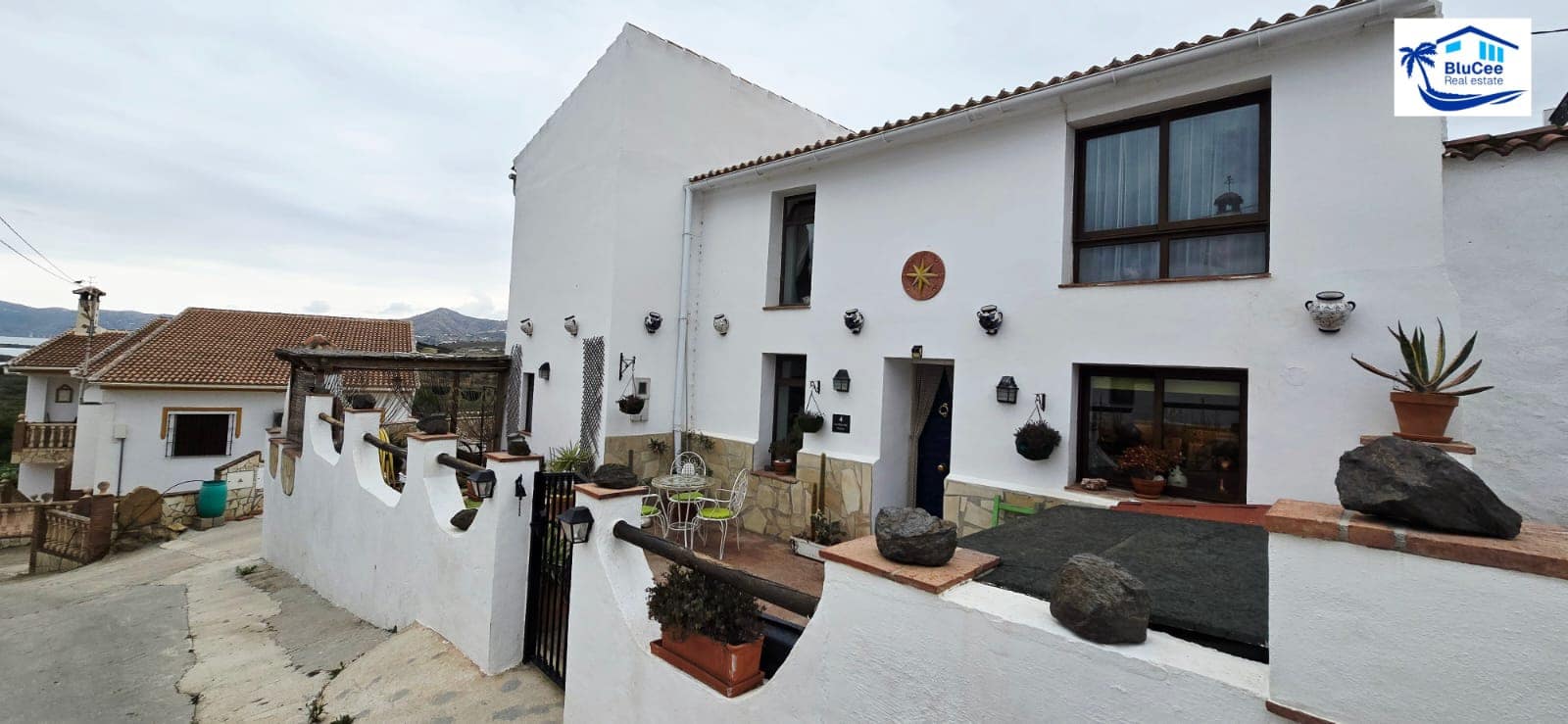 4 soveværelse Villa til salg i Periana med swimmingpool - € 285.000 (Ref: 8880549)