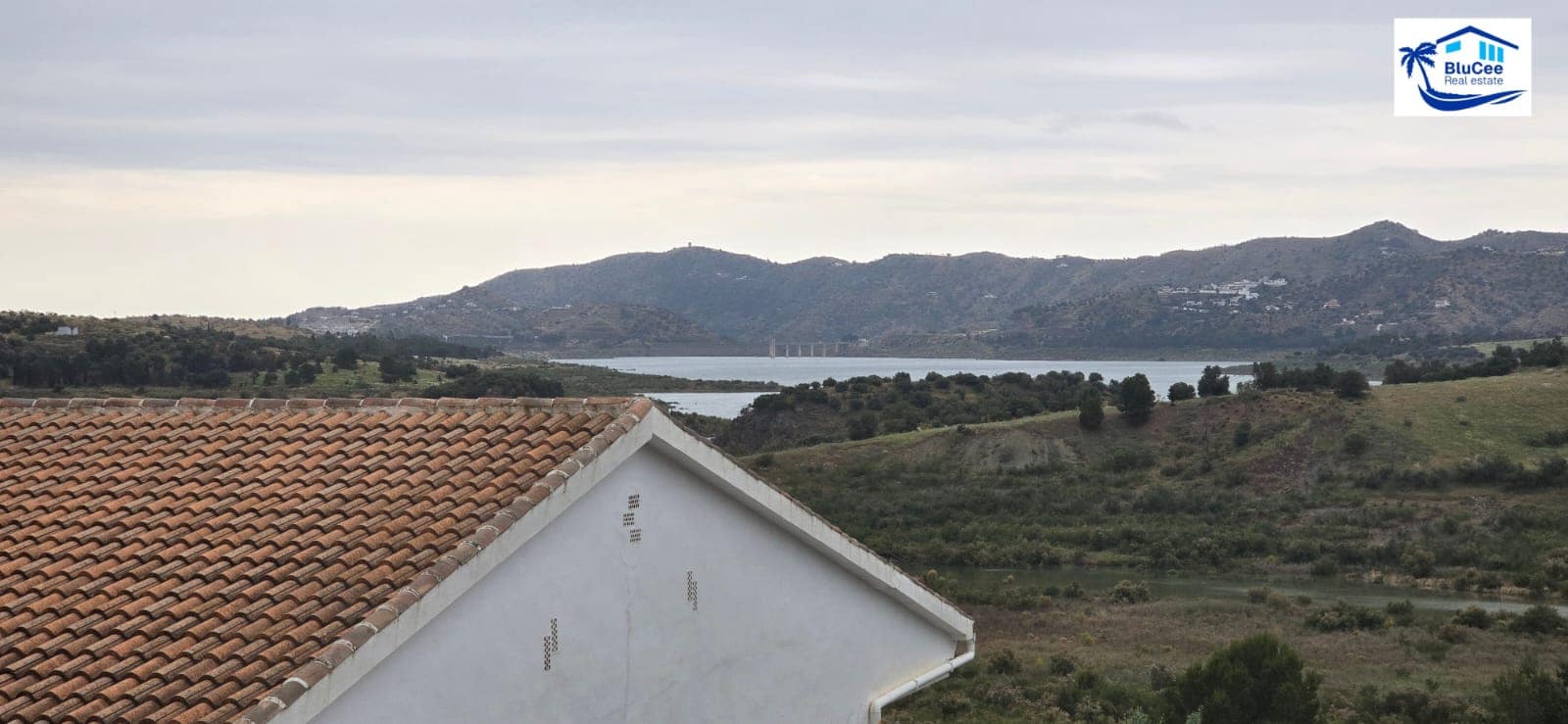 4 soveværelse Villa til salg i Periana med swimmingpool - € 285.000 (Ref: 8880549)