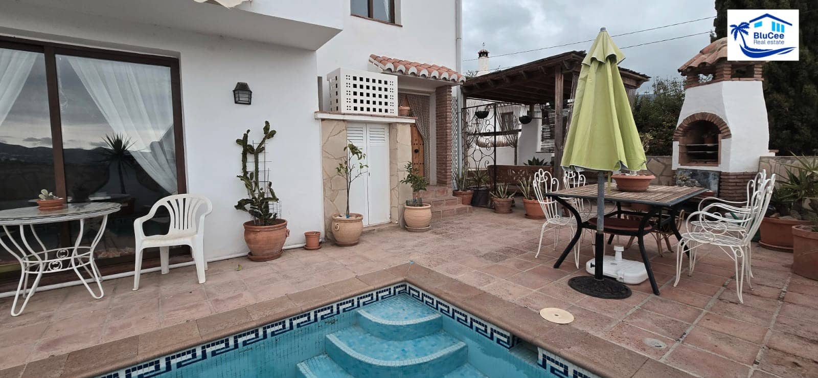 4 soveværelse Villa til salg i Periana med swimmingpool - € 285.000 (Ref: 8880549)