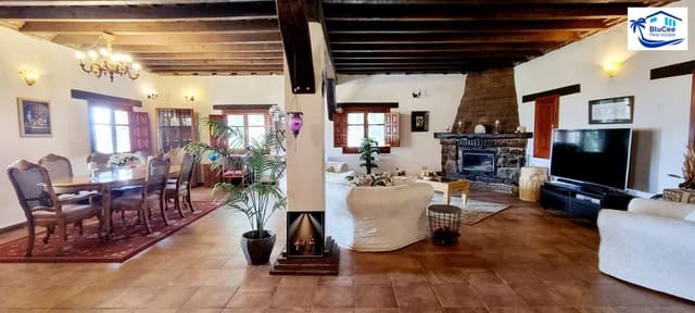 3 sovrum Finca/Hus på landet till salu i Alcaucín med pool garage - 495 000 € (Ref: 8904040)