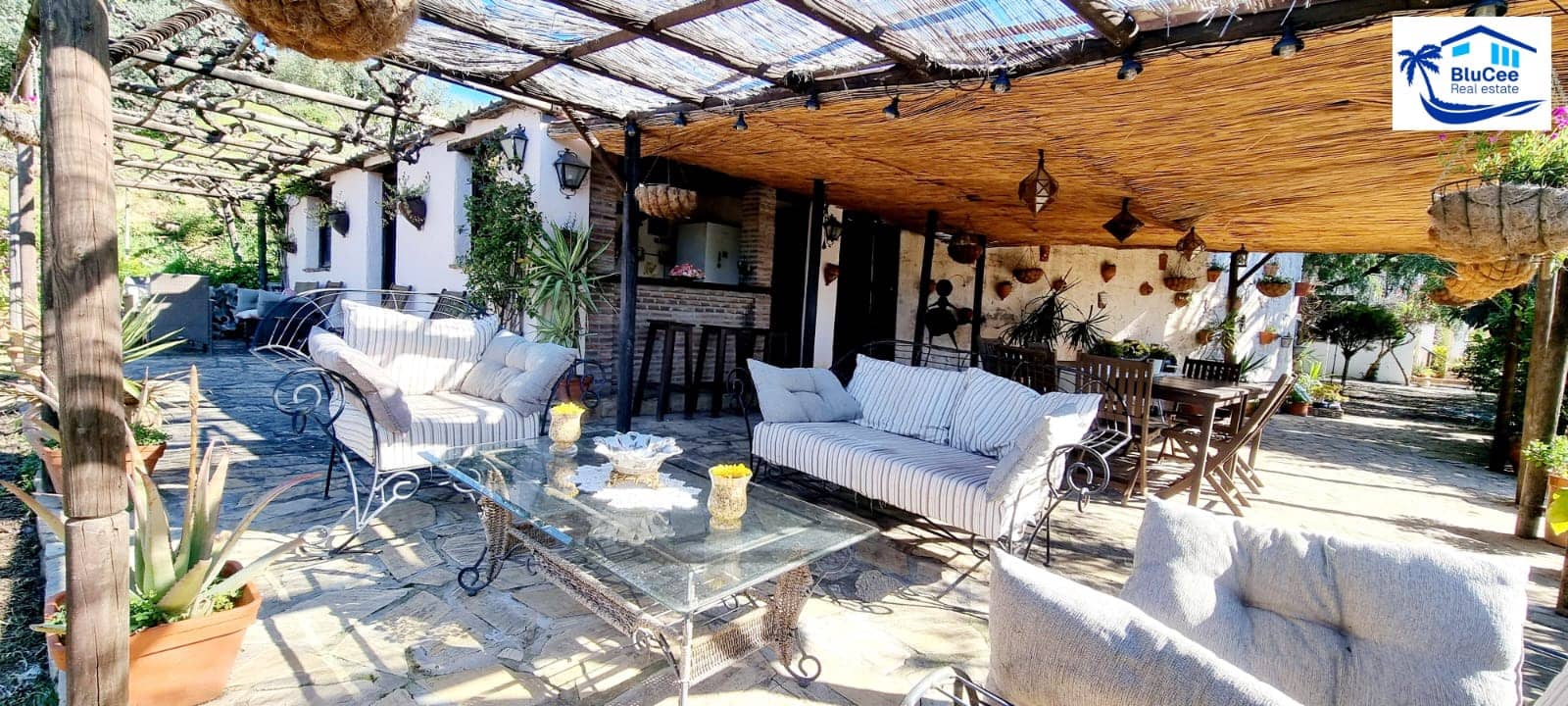 3 soveværelse Finca/Landehus til salg i Alcaucin med swimmingpool garage - € 495.000 (Ref: 8904040)