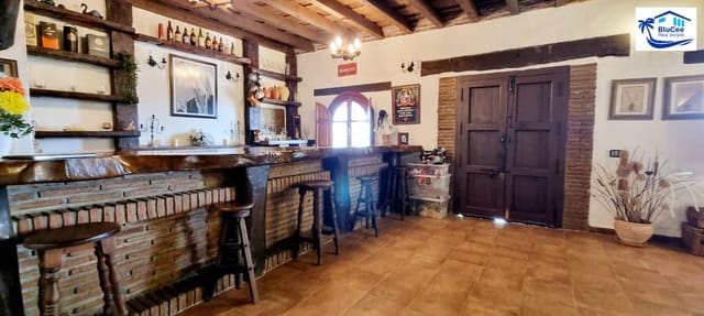 3 sovrum Finca/Hus på landet till salu i Alcaucín med pool garage - 495 000 € (Ref: 8904040)