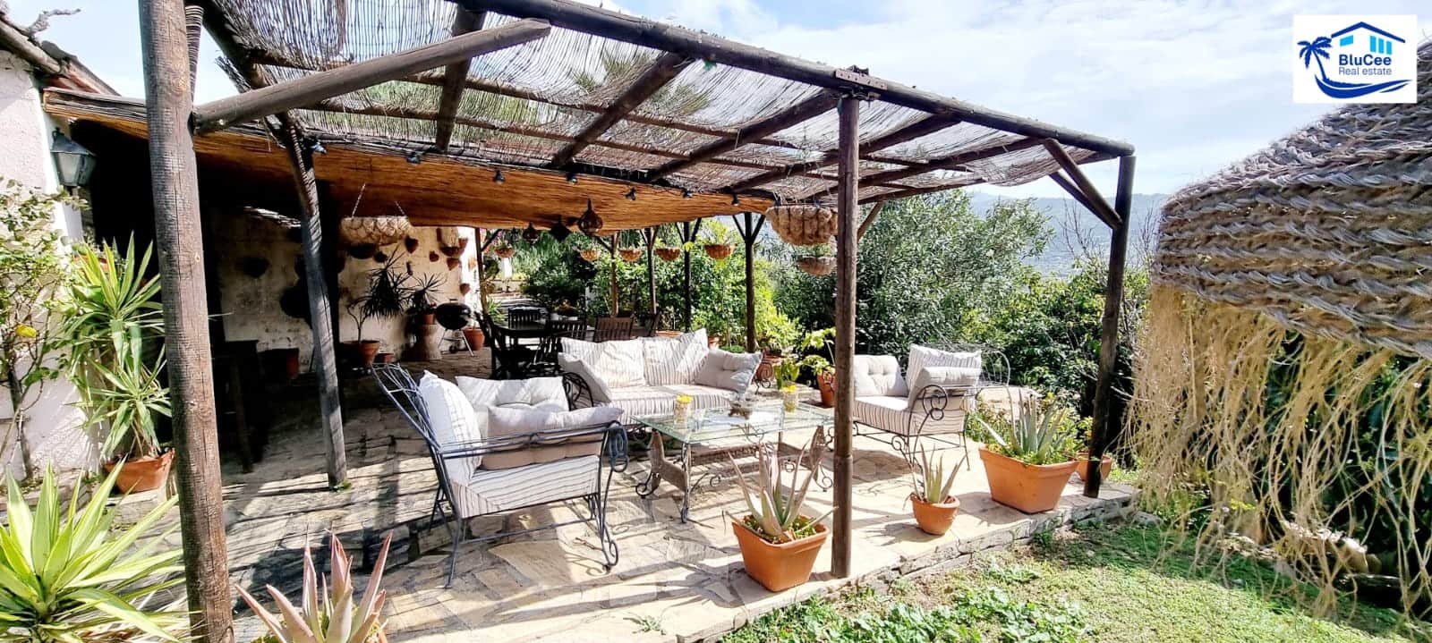 3 soveværelse Finca/Landehus til salg i Alcaucin med swimmingpool garage - € 495.000 (Ref: 8904040)