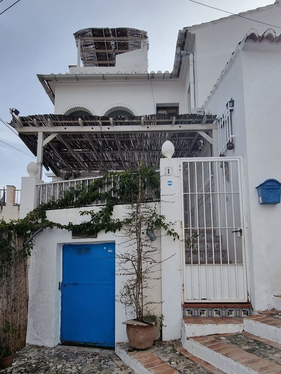 2 bedroom Townhouse for sale in Cutar - € 199,000 (Ref: 8930683)