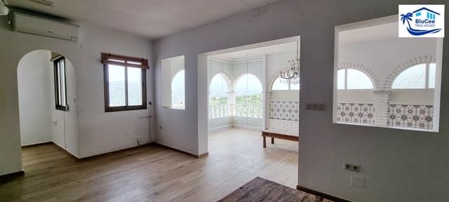 2 makuuhuone Omakotitalo myytävänä paikassa Cútar - 199 000 € (Ref: 8930683)