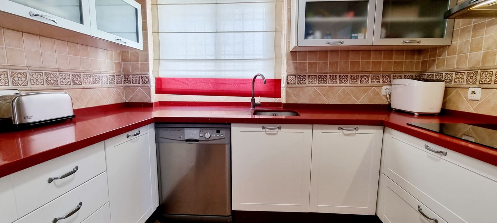 5 soveværelse Villa til salg i Gualchos med swimmingpool garage - € 355.000 (Ref: 8960548)