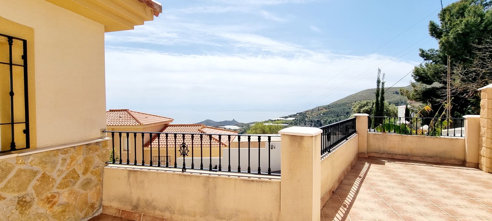 5 soveværelse Villa til salg i Gualchos med swimmingpool garage - € 355.000 (Ref: 8960548)