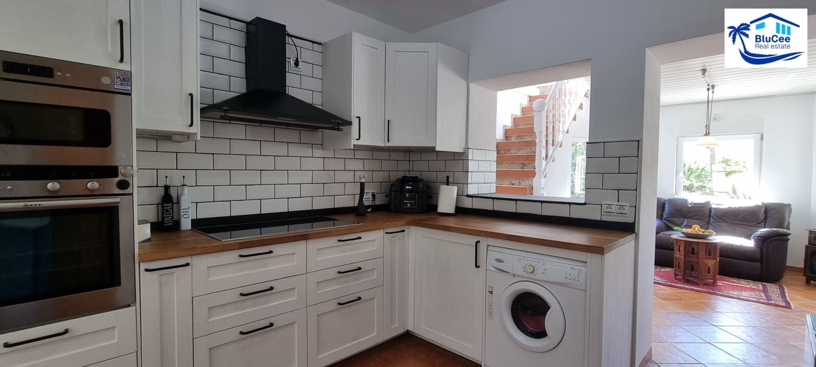 3 soveværelse Villa til salg i Venta Baja med swimmingpool garage - € 397.500 (Ref: 9000136)