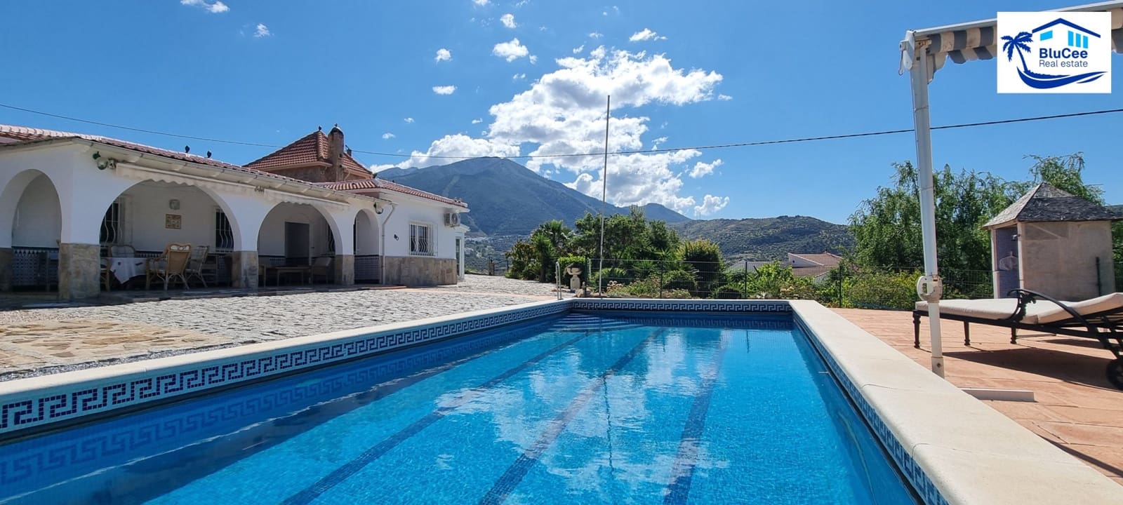 3 soveværelse Villa til salg i Venta Baja med swimmingpool garage - € 397.500 (Ref: 9000136)