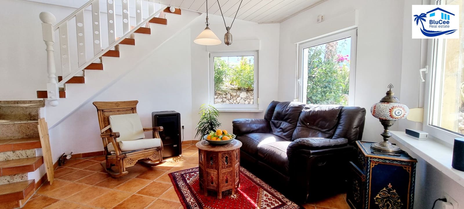 3 soveværelse Villa til salg i Venta Baja med swimmingpool garage - € 397.500 (Ref: 9000136)