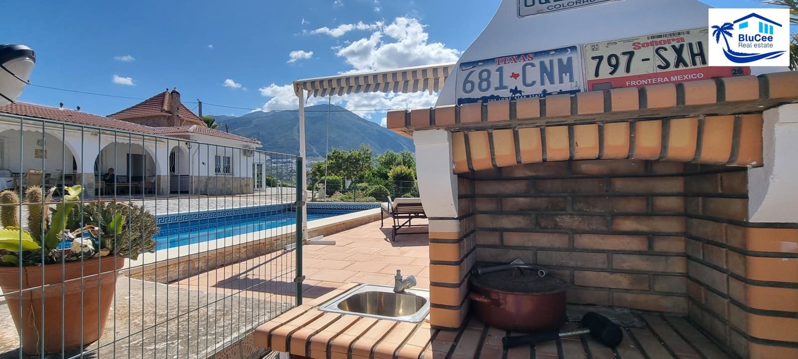 3 soveværelse Villa til salg i Venta Baja med swimmingpool garage - € 397.500 (Ref: 9000136)