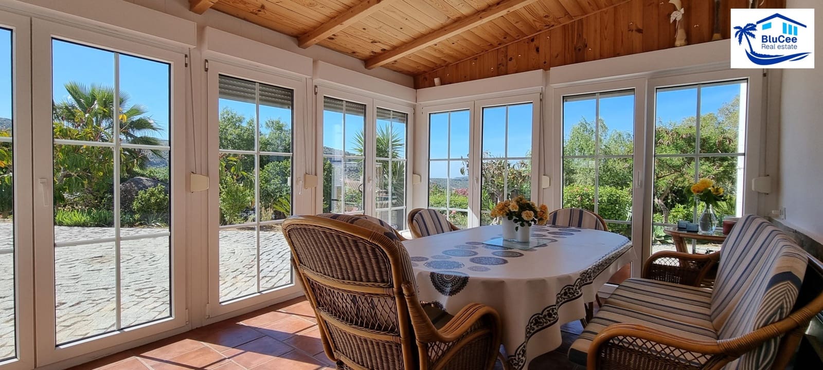 3 soveværelse Villa til salg i Venta Baja med swimmingpool garage - € 397.500 (Ref: 9000136)