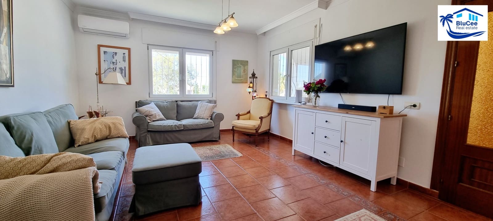 3 soveværelse Villa til salg i Venta Baja med swimmingpool garage - € 397.500 (Ref: 9000136)