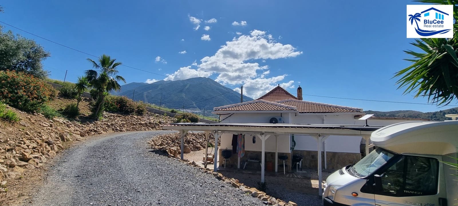 3 soveværelse Villa til salg i Venta Baja med swimmingpool garage - € 397.500 (Ref: 9000136)