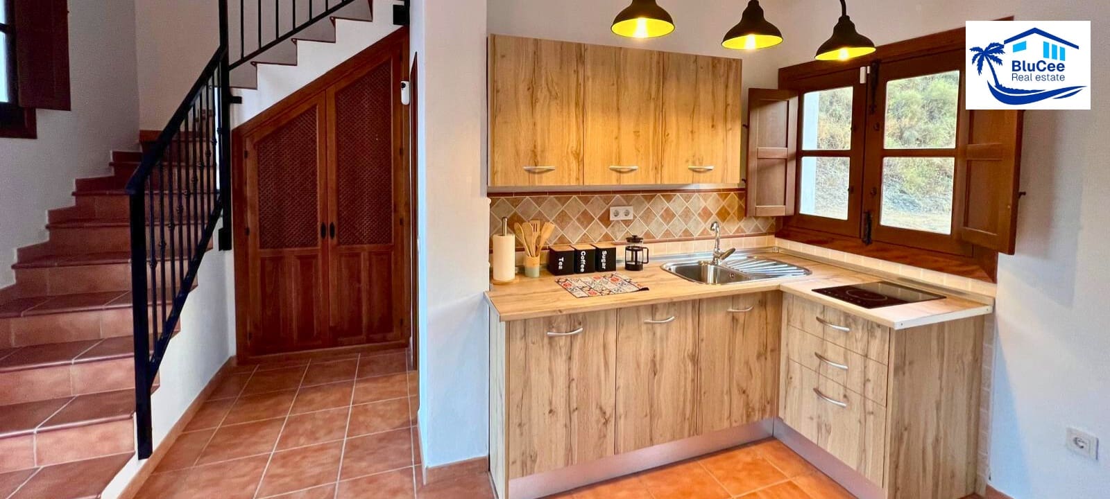 1 soveværelse Finca/Landehus til salg i Frigiliana med swimmingpool garage - € 249.000 (Ref: 9003992)